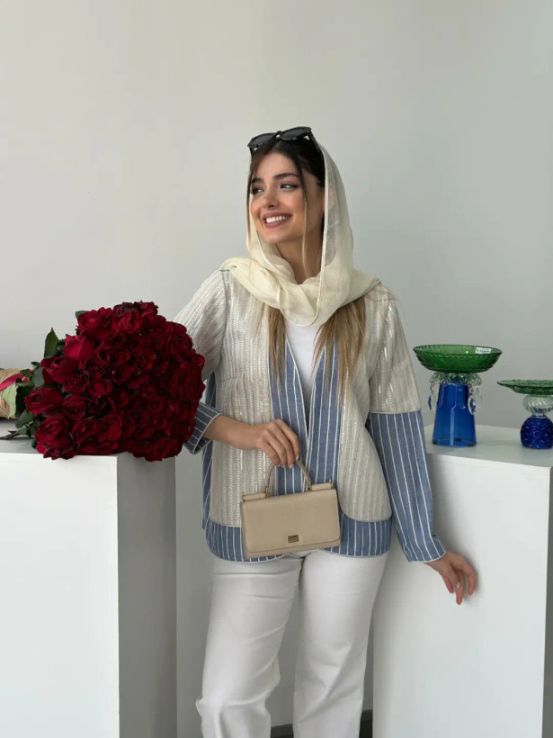 کت زنانه راهراه لینن و پولکی ترکیبی آستین بلند مغزی دوزی شده